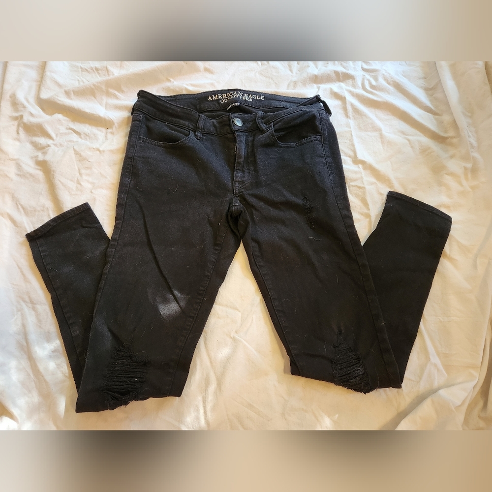 American Eagle Black Distressed Jeggings